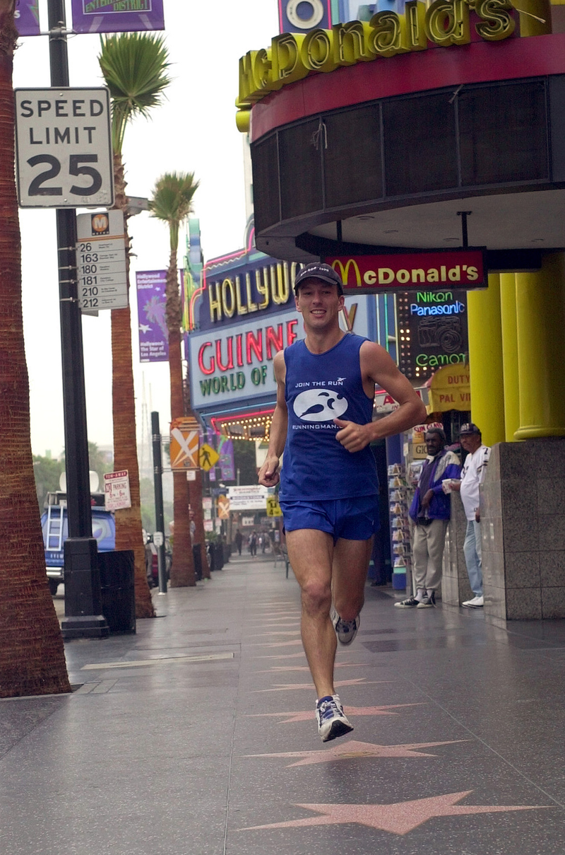 Garside en Hollywood Boulevard en el 2000. AP